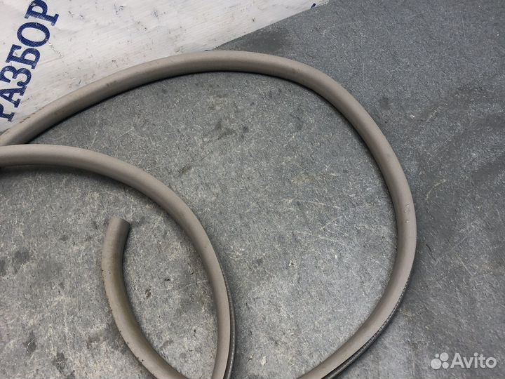 Зад прав уплотнитель Cube z10