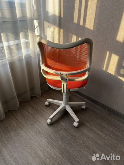 Компьютерное кресло