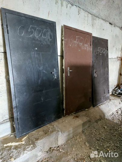 Металлическая дверь бу 80 200