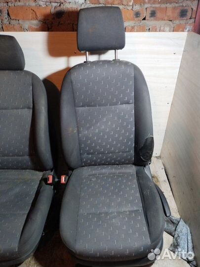 Сиденье переднее Skoda Octavia A4 Tour 1.6 BFQ