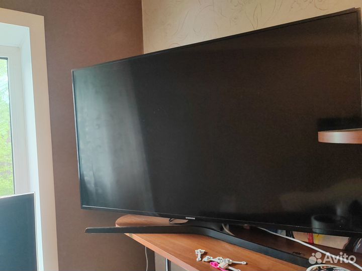 Телевизор samsung SMART tv 40