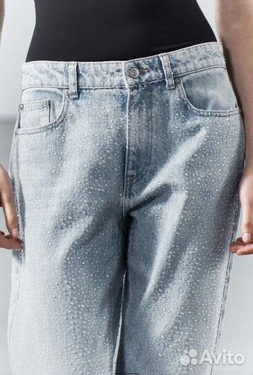 Джинсы Zara с каплями в наличии