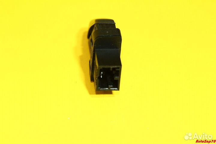 VW Phaeton Кнопка обогрева двери правой