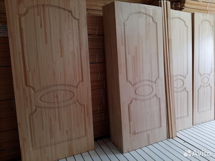 Двери из массива безсучковые