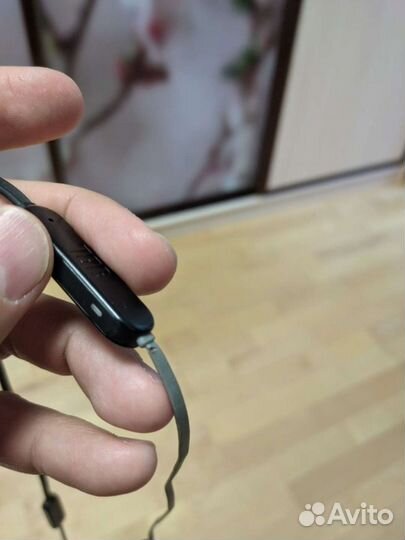 Беспроводные наушники-гарнитура JBL Tune205BT