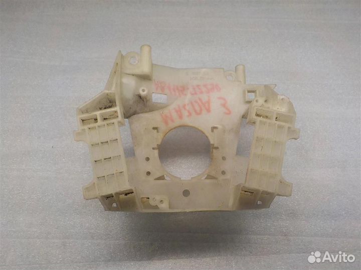 Кронштейн (сопут. товар) Mazda Mazda 3 (BL) 2008