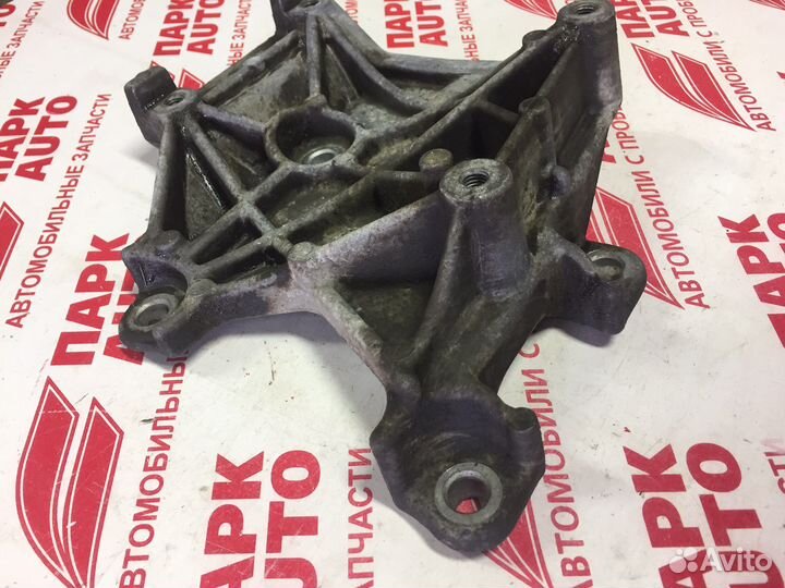 Кронштейн кондиционера Mitsubishi Lancer 9