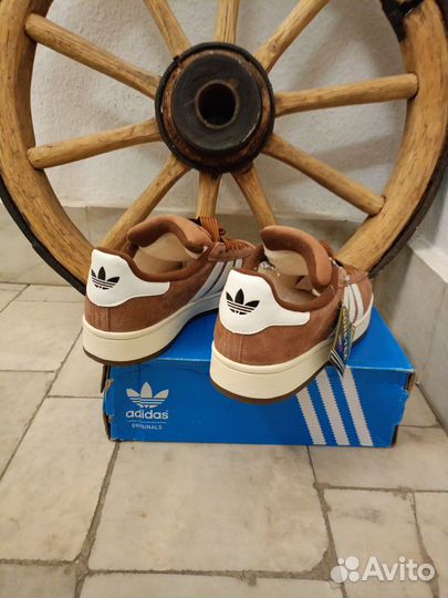 Adidas мужские кроссовки зимние 42 размер 41 новые