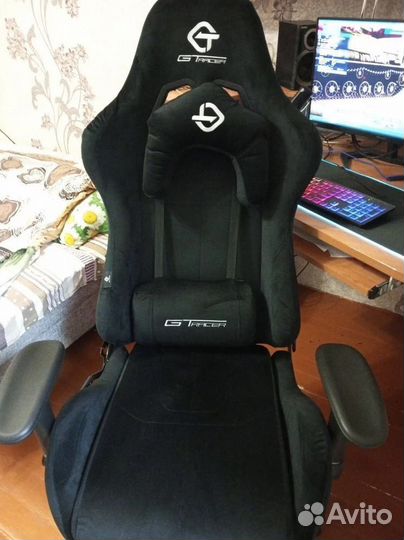 Компьютерное игровое кресло геймерское с массажем