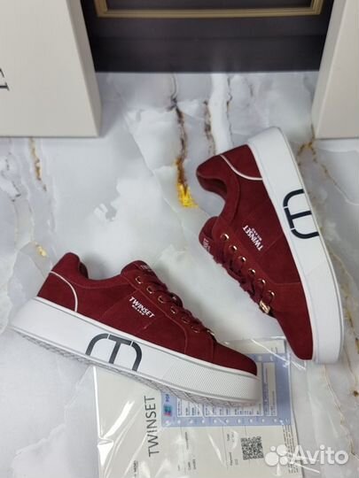 Кроссовки женские Twinset Red