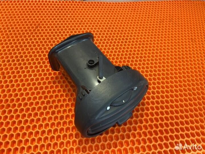 Дефлектор воздушный Ford Focus 1 2.0 2002