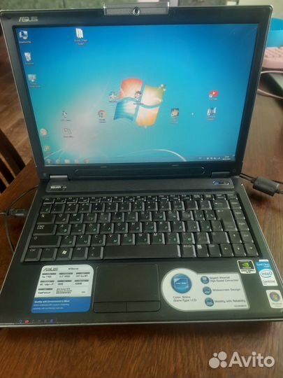 Ноутбук asus