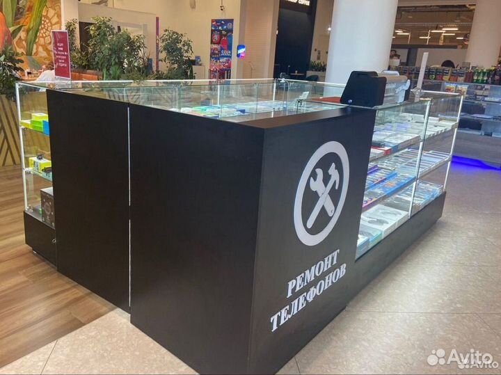 Торговая точка мобильных аксессуаров