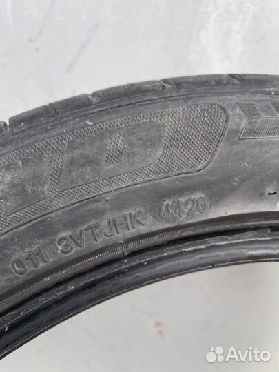 Habilead Headking S2000 235/45 R17 97W