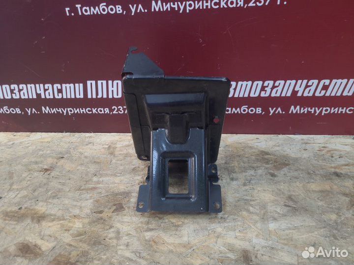 Площадка аккумулятора LADA Vesta