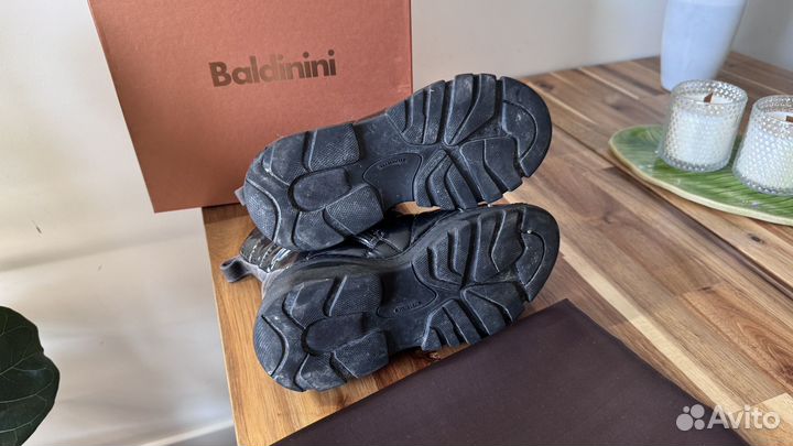 Ботинки зимние женские Baldinini 37