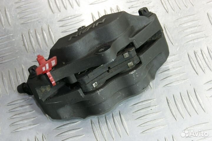 Суппорт передний левый Honda CBR900RR, 919, SC33