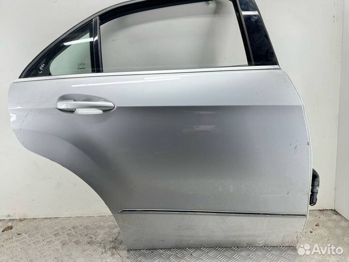 Дверь задняя правая Mercedes-Benz E-Класс
