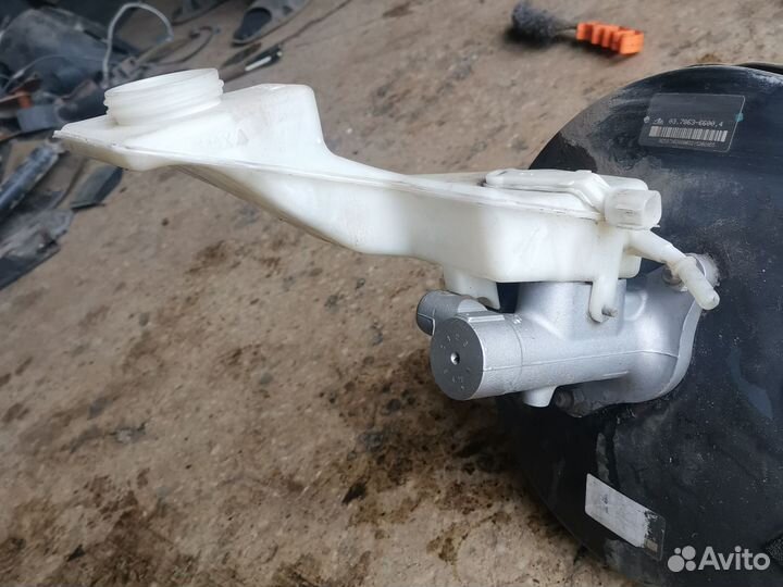 Главный тормозной цилиндр Mazda 3 Bk