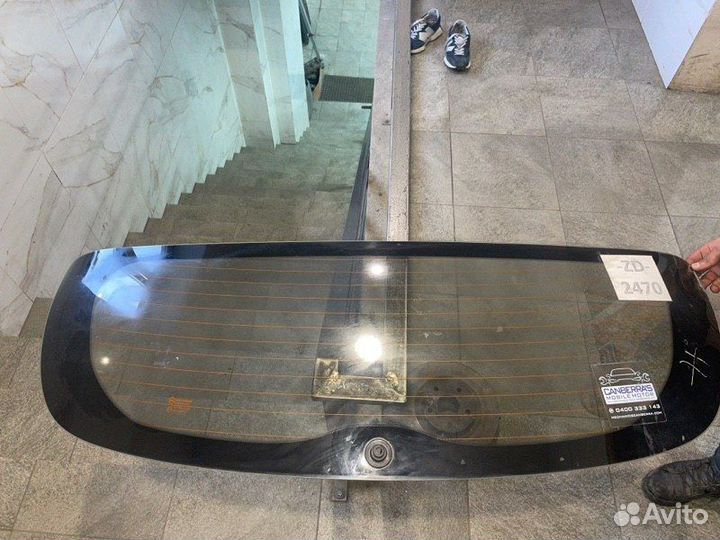 Стекло крышки багажника Hyundai Solaris хетчбек