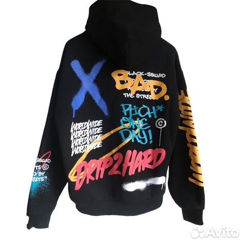 Худи утепленное с ярким принтом