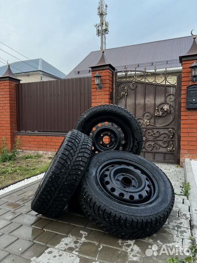 Колеса зимние Bridgestone