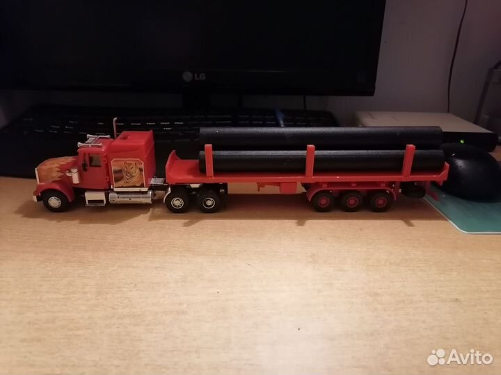 Модель грузовика