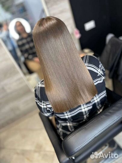 Кератиновое выпрямление волос