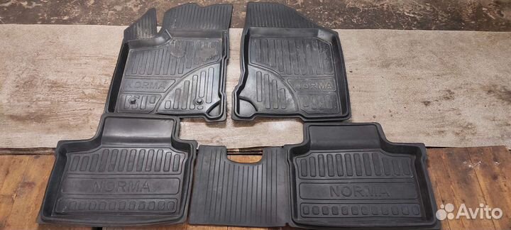 Коврики на весту