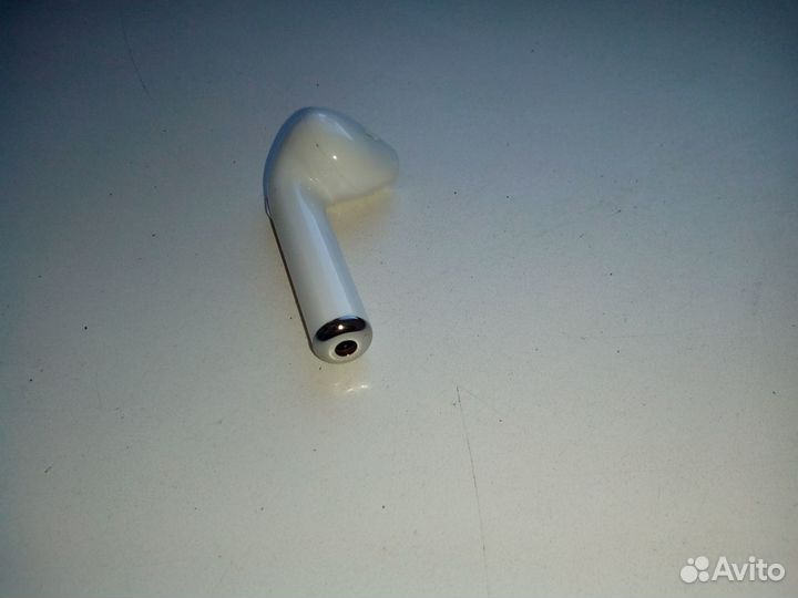 Bluetooth наушник