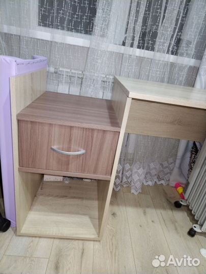 Письменный стол