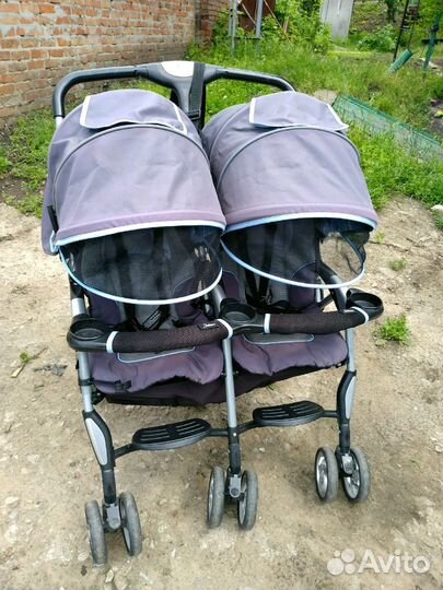 Коляска для двойни