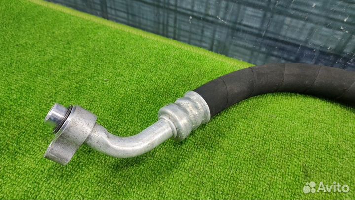 Шланг кондиционера Cadillac Escalade LQ9 2004