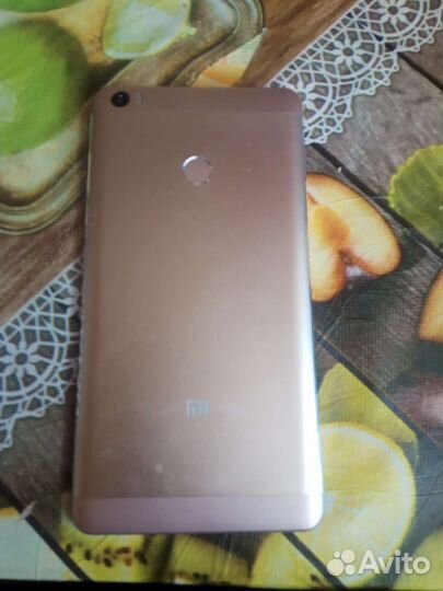 Телефон Xiaomi