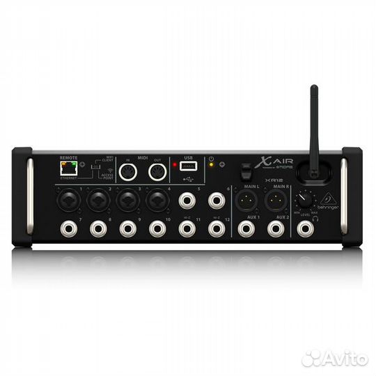 Цифровой микшерный пульт Behringer XR12