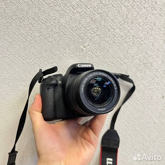 Фотоаппарат Canon EOS 600D