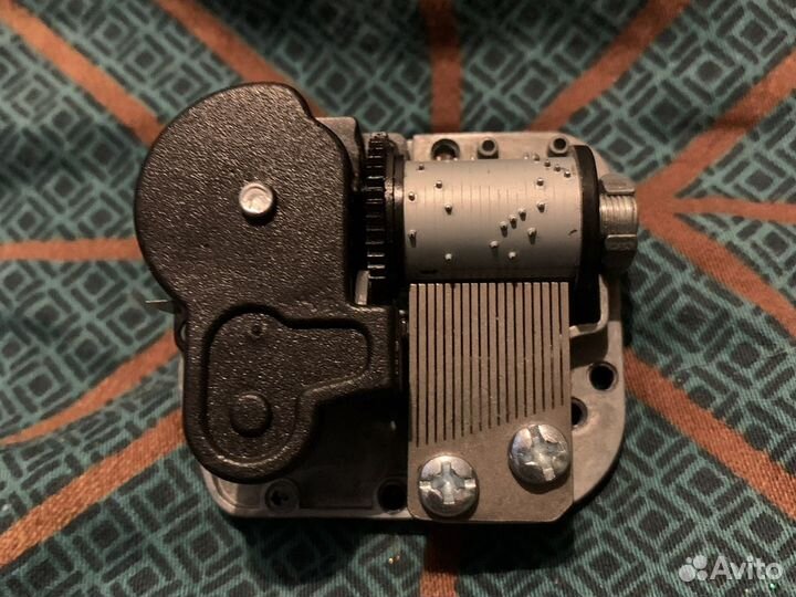 Механизм от музыкальной шкатулки