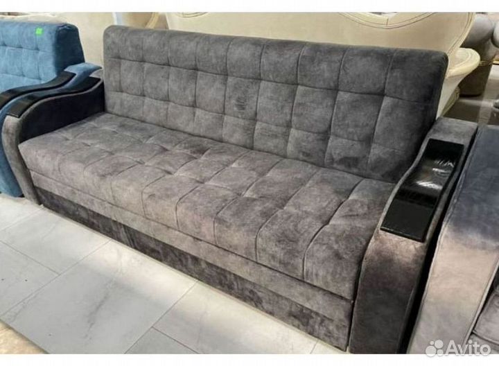 Прямой диван в наличии не б/у