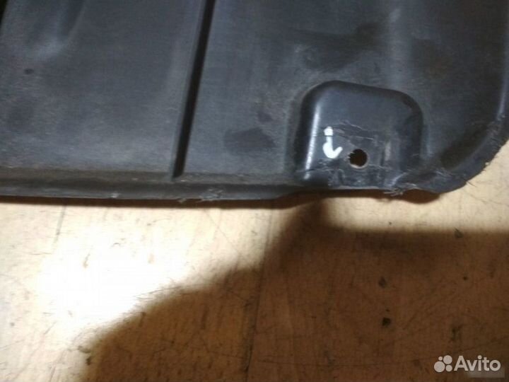 Защита запасного колеса Mercedes Benz W217