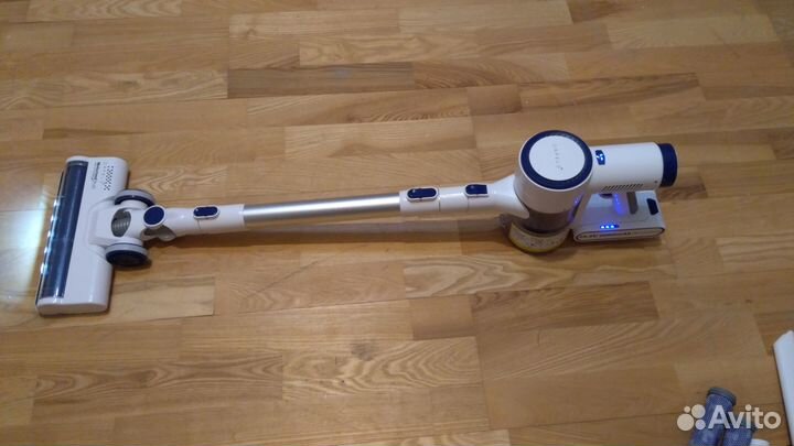 Беспроводной пылесос 6 в 1 почти новый