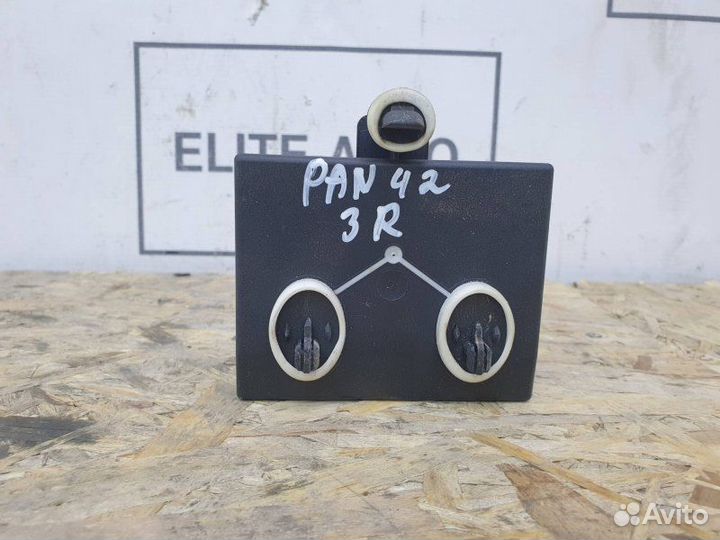 Блок комфорта задний правый Porsche Panamera 970