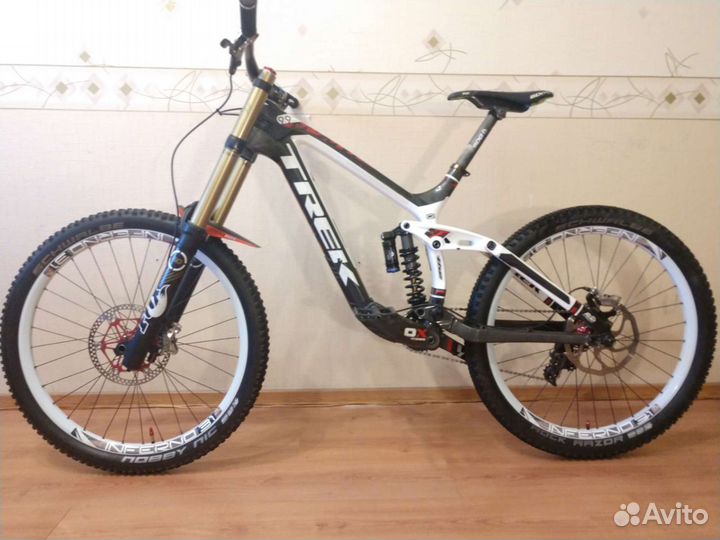 Trek Session 9.9 carbon вес 14,31 пружина и камеры