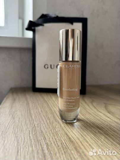 Clarins тональный крем everlasting