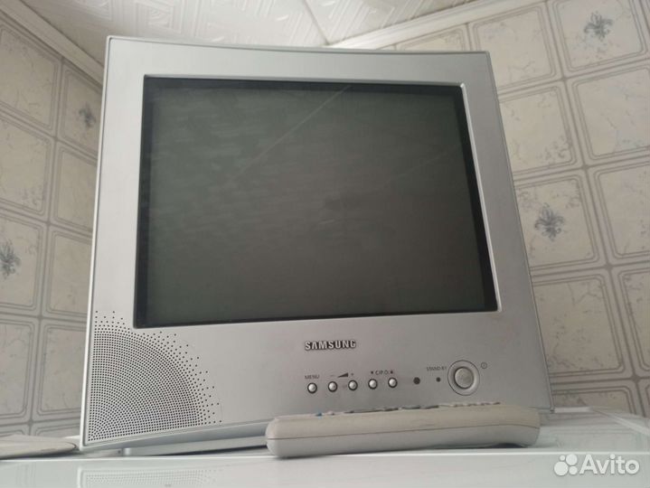 Переносной телевизор Samsung