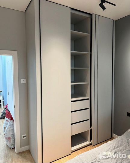 Шкаф купе с фабричного производства