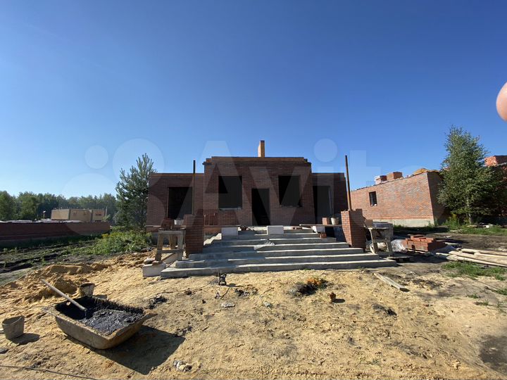 Дом 198 м² на участке 10 сот.