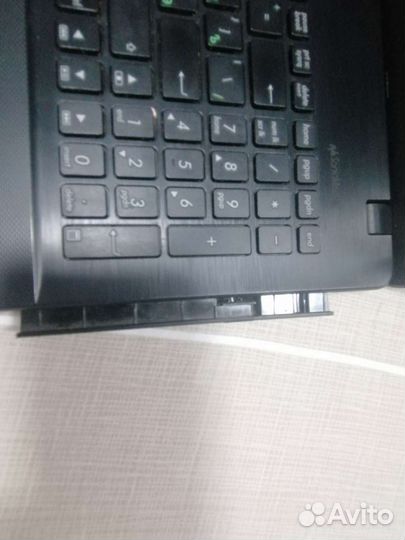 Ноутбук asus