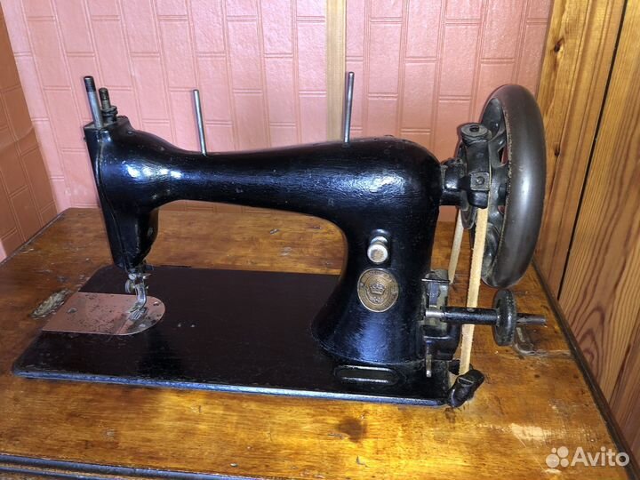 Швейная машинка pfaff