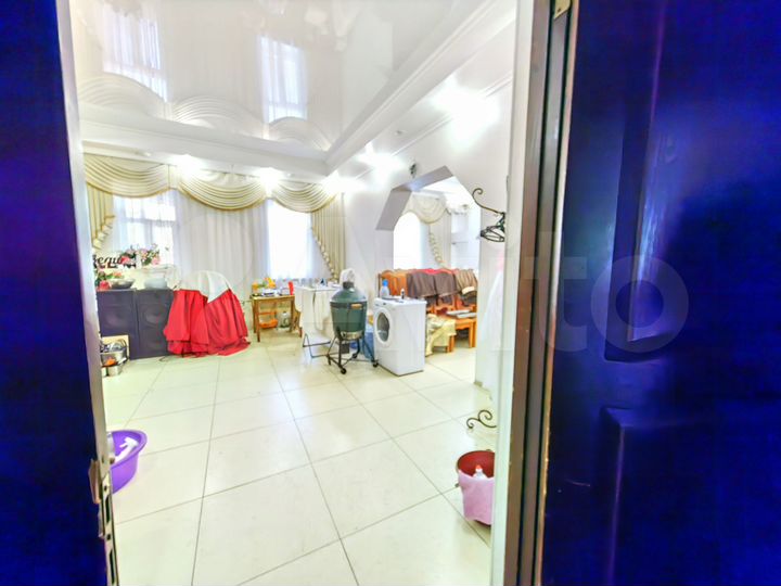 Офис в центре города с водой, 73-180 м²