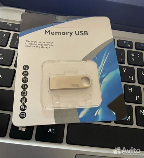 USB флешка новая
